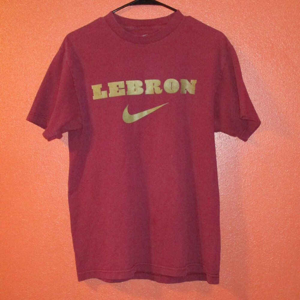 Nike Shirt Labron James Men Medium Red Gold Basketball Short Sleeve Shirt